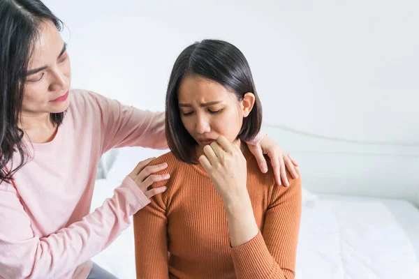 Friendship People Consoling Friend Concept Good Friends Embracing Bedroom Two — Stock Photo, Image