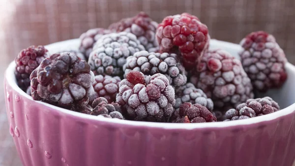 Tiefkühlkost Gefrorene Brombeeren Gefrorene Beeren Gefrorene Blackberry Nahaufnahme — Stockfoto