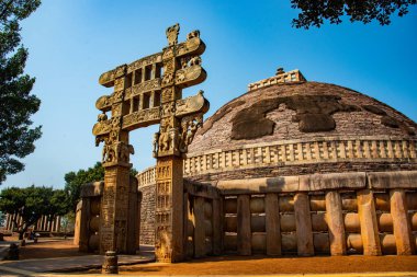 Sanchi Stupa, UNESCO 'nun Dünya Mirası İmparator Ashoka tarafından inşa edilen 2200 yıllık bir Budist anıtı..