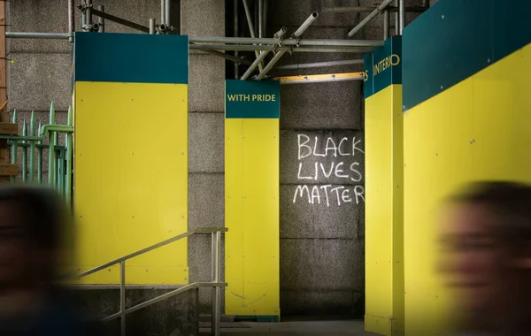 Black Lives Matter Graffiti Urban Setting City London — Stock Photo, Image