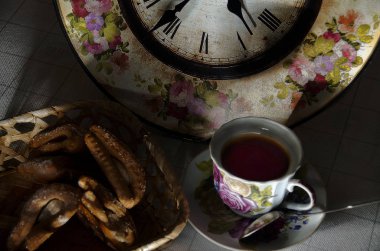 natürmort. çay vakti