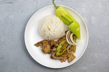 Kızarmış domuz eti, yeşil biber, Tayland yemeği domuz eti.