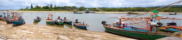 Prachuap Khiri Khan Tailandia Agosto 2020 Puertos Pesqueros Forrados Con — Foto de Stock
