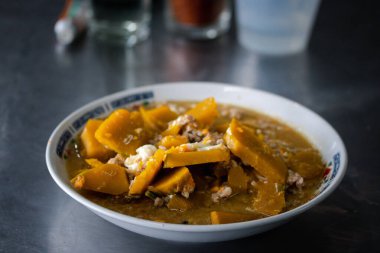 Yumurtayla Kızarmış Balkabağı