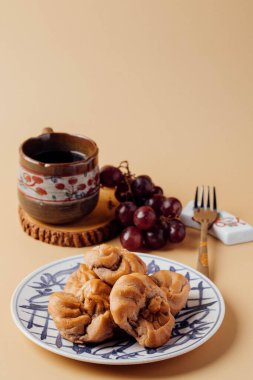 Ekmek ve kahve aperatifleri. Boşluğu kopyala