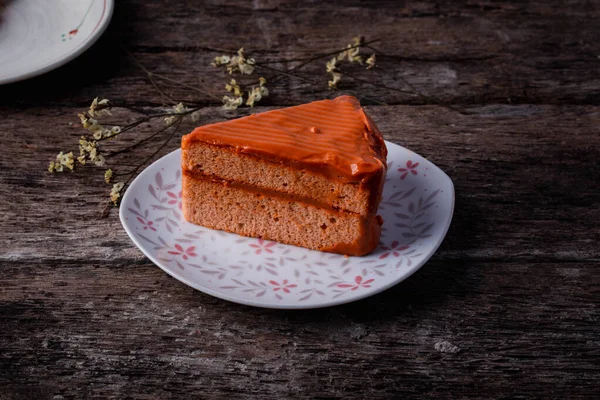 Dreieck Thai Teekuchen Auf Holzgrund — Stockfoto