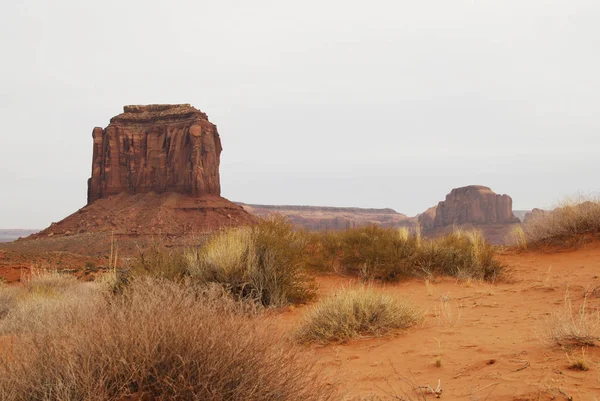 Monument Valley paisagem deserto vermelho — Fotografia de Stock