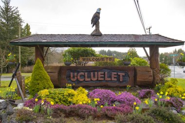 Vancouver Island, Ca Ucluelet girişinde hoş geldiniz işareti