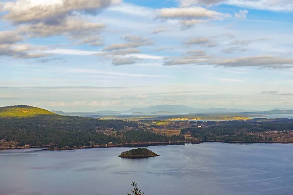 View of the Saanich inlet from the Malahat summit in Vancouver I — Stock Photo, Image