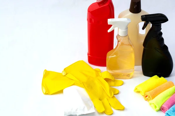 Bottles Detergent Cleaning Supplies Isolated White Background — Stock Photo, Image