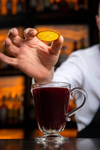 Vin Chaud Chaud Sur Une Table Bois — Photo