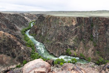 Baharda Charyn Nehri Kanyonu