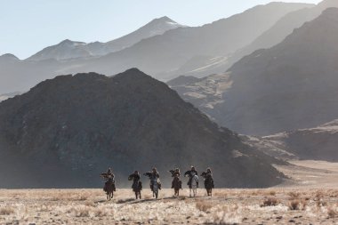Kazak Berkut avı. 