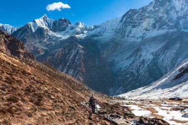 Nepal Himalayaları 'nda seyahat 