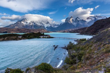 Torres del Paine Ulusal Parkı. Pehoe Gölü manzarası