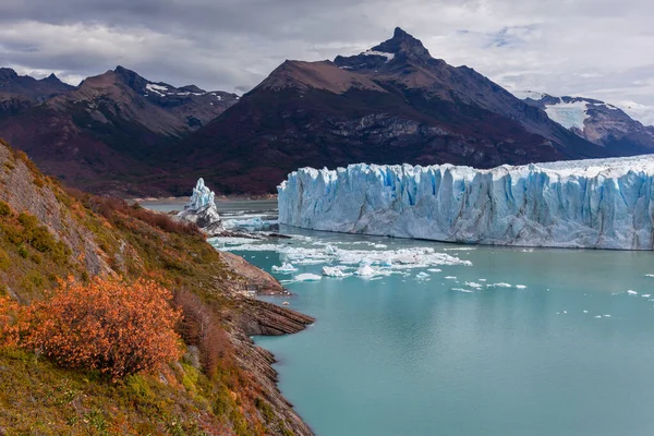 Campo de gelo congelado da geleira Perito Moreno. — Fotografia de Stock