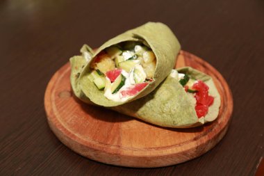 Öğle yemeği sandviçi taze burrito