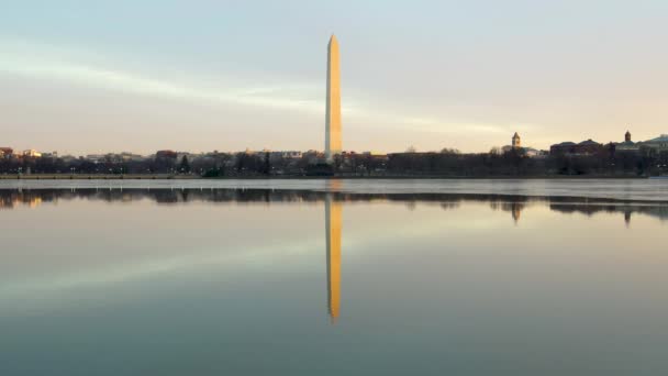 O Memorial Jefferson no nascer do sol tardio no inverno — Vídeo de Stock