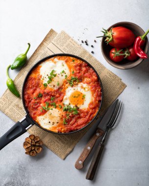Shakshuka, sebzeli omlet.