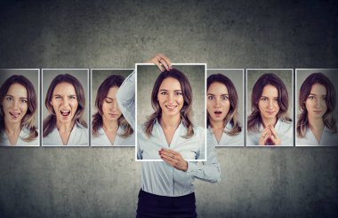 Maskeli kadın farklı duygular ifade 