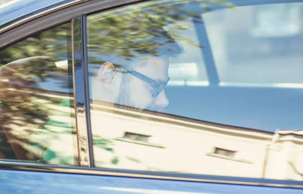 Handsome Smiling Young Man Sitting Back Seat Car — Stock Photo, Image