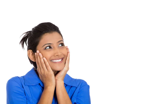 Retrato Una Joven Sonriente Estudiante Pensando Mirando Hacia Arriba Teniendo — Foto de Stock