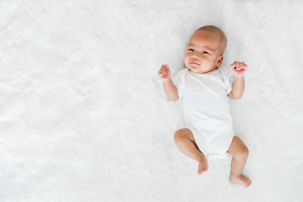 Portrait Baby Adorable White Bed Newborn Concept — Stock Photo, Image