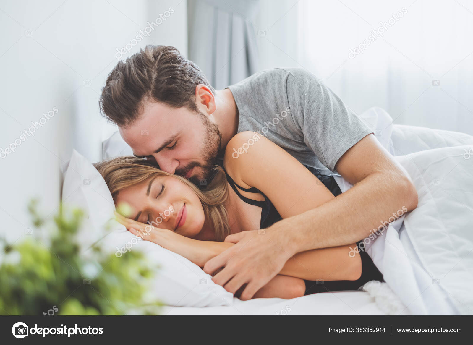 Happy Couple Lover Bed Hug Kiss Romantic Time Love Passionate ...