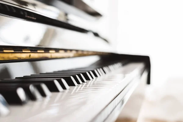 Tecla Piano Clássica Com Mãos Músico Tocando — Fotografia de Stock