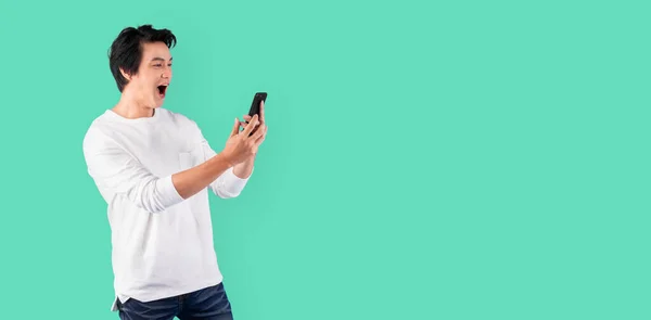 Jeune Homme Asiatique Utilisant Téléphone Mobile Avec Heureux Joyeux Sur — Photo
