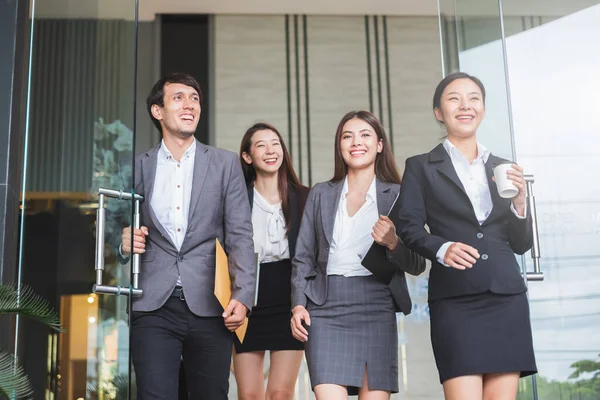 Asian Business People Walking Talking Colleagues Office — Stock Photo, Image