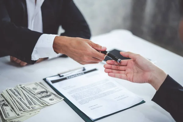 Businessman Giving Pen Businesswoman Signing Contract Banking Money Loaning — Stock Photo, Image