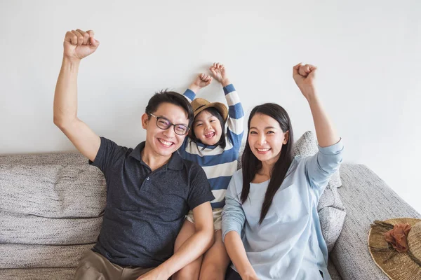 Happy Asian Family Rising Hand Smile Laughing Cheerful — Stock Photo, Image
