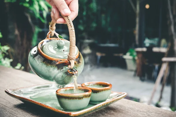 Hand Pouring Hot Tea Morning Fresh Happy Vintage Tone — Stock Photo, Image