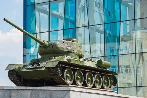 Tanque Blindado Praça Constituição Kharkiv Ucrânia — Fotografia de Stock