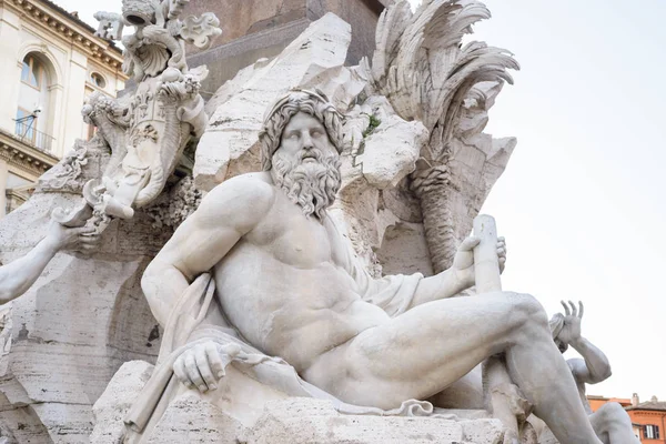 Statue auf dem Platz von Navona — Stockfoto