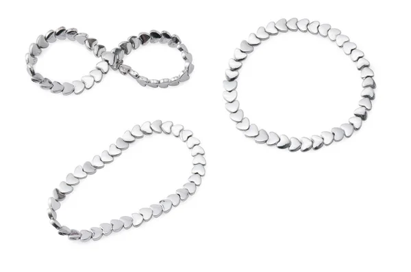 Bracciale Argento Forma Cuore Uno Sfondo Bianco Isolato — Foto Stock