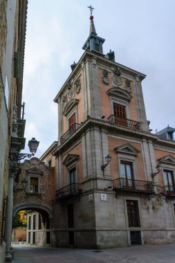 Plaza de la Villa, Madrid, İspanya görünümünü