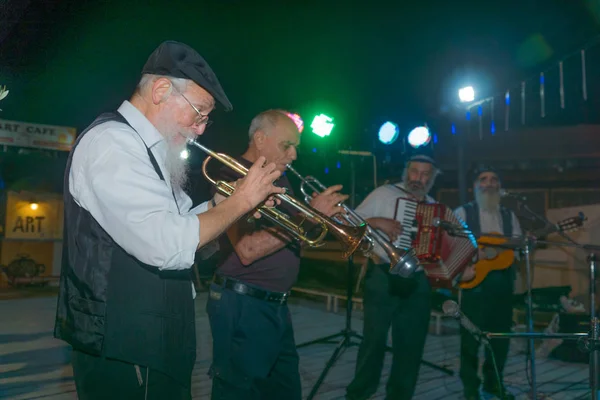 サフェド イスラエル 2018 クレズマー フェスティバル ストリート演奏 ツファット Tzfat のイスラエルのシーン 回伝統的なユダヤ人の祭りツファットの公道で — ストック写真