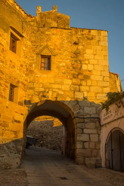 Vista Del Arco Del Cristo Cáceres Extremadura España — Foto de Stock