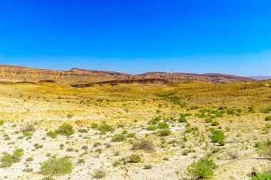 Peyzaj Hamakhtesh Hagadol (büyük krater). Necef çölünde, Güney İsrail jeolojik erosional ılık olduğunu