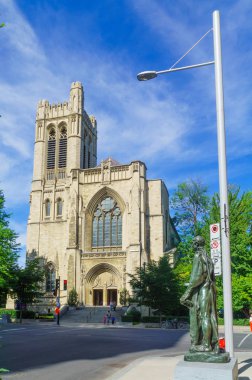 Montreal, Kanada - 09 Eylül 2018: Kilise St. Andrew ve Aziz Paul, yerliler ve ziyaretçiler, Montreal, Quebec, Kanada'da görünümü