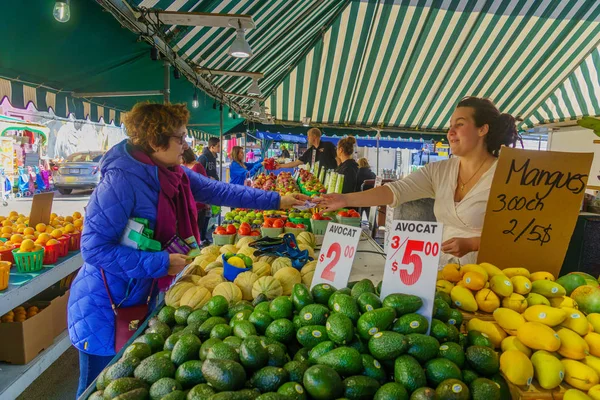 Montreal Canadá Septiembre 2018 Escena Del Mercado Jean Talon Con —  Fotos de Stock