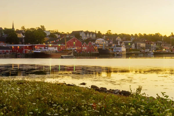 Lunenburg Kanada Eylül 2018 Sunrise Görünümü Waterfront Tarihi Kent Lunenburg — Stok fotoğraf