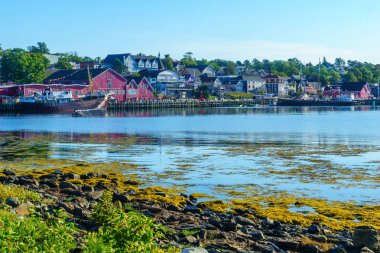 Lunenburg, Kanada - 21 Eylül 2018: Sabah görünümü waterfront ve tarihi kent Lunenburg, Nova Scotia, Kanada bağlantı noktası