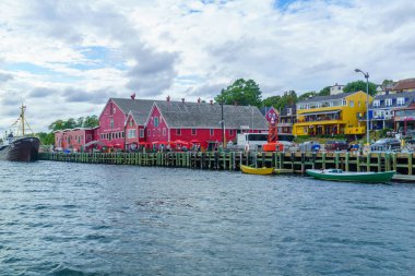 Lunenburg, Kanada - 21 Eylül 2018: Sahne tarihi liman ve waterfront, turist, d., Nova Scotia, Kanada