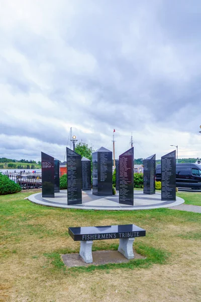 Lunenburg Canada September 2018 Monument Lost Fishermen Lunenburg Nova Scotia — Stock Photo, Image