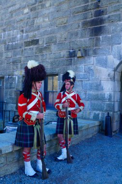 Halifax, Kanada - 23 Eylül 2018: Görünüm, Halifax Citadel, geleneksel üniformalı askerler ile. Nova Scotia, Kanada