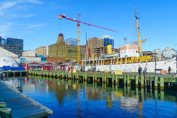 Halifax Canada September 2018 Uitzicht Haven Binnenstad Met Lokale Bevolking — Stockfoto