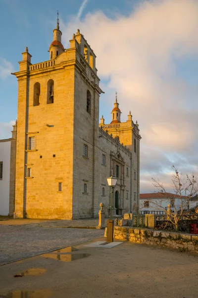 Vista Del Amanecer Catedral Casco Antiguo Histórico Miranda Douro Portugal —  Fotos de Stock